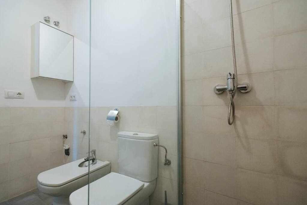 apartamento con parking Jesus del Gran Poder Sevilla Bagian luar foto